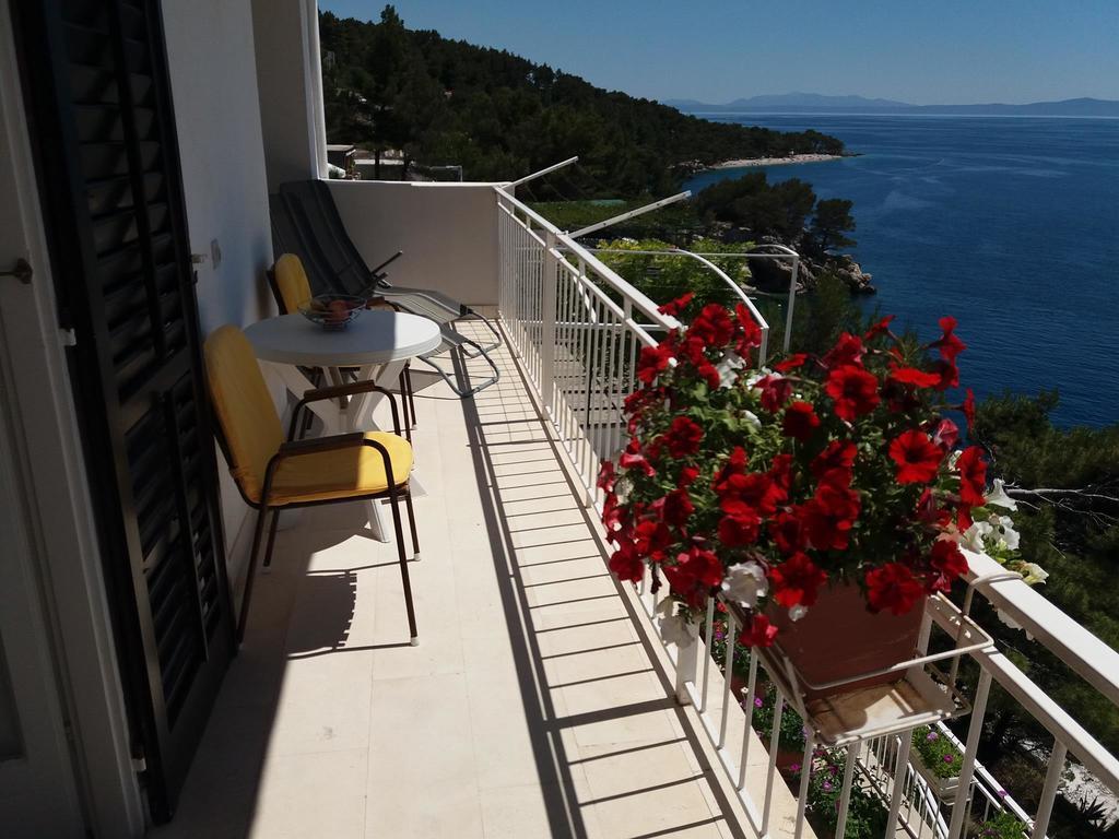 Apartments Jakovic Брела Экстерьер фото