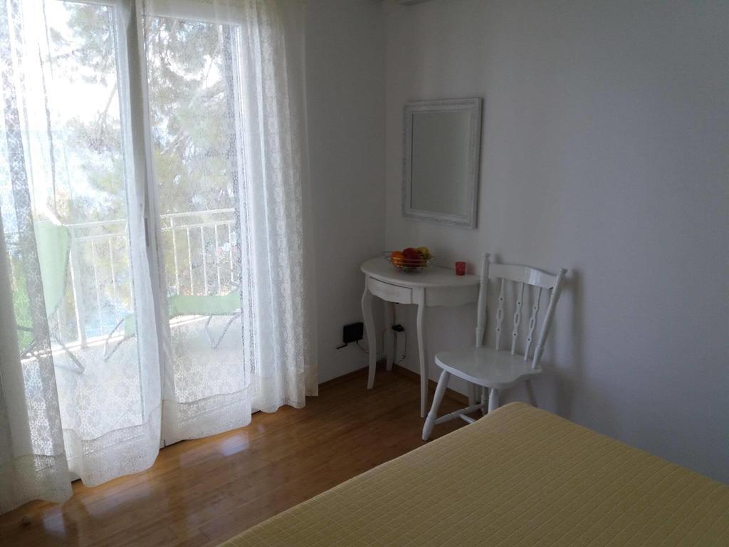 Apartments Jakovic Брела Экстерьер фото